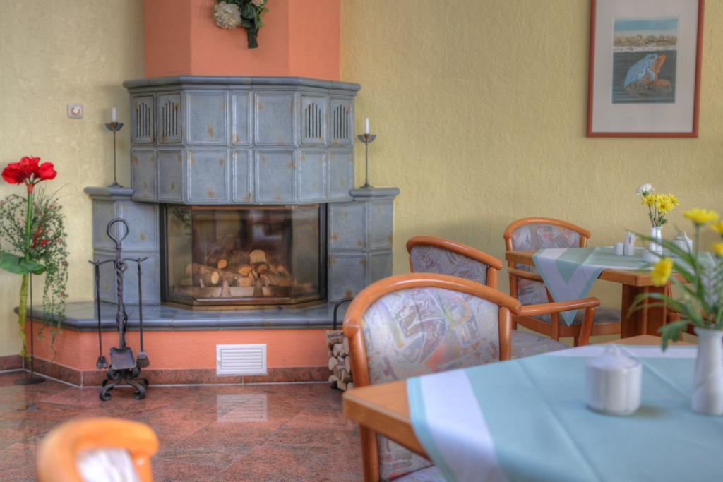 Hotel "Seelust" Garni Röbel Zewnętrze zdjęcie